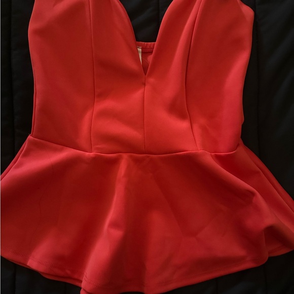 Women size medium fashion Q - Picture 2 of 4